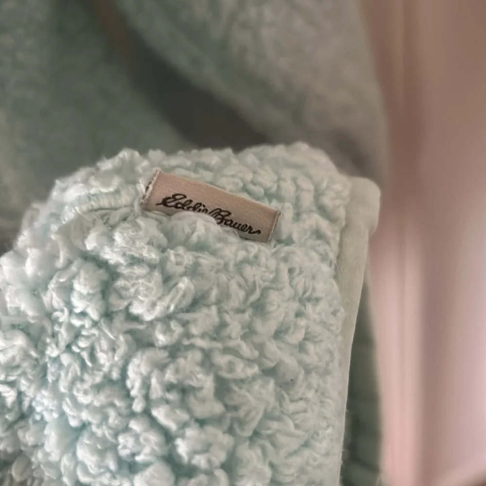 Eddie Bauer Womens Cozy Fuzzy Sweater sz L NWOT - Picture 5 of 9